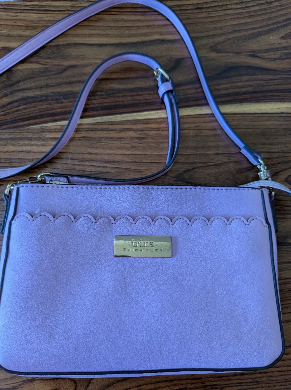 TRINA TURK Pink Scalloped Crossbody Bag Faux Leather Shoulder Purse - Picture 2 of 8